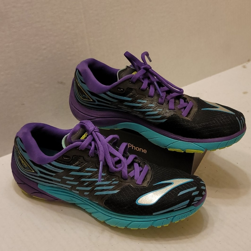 Brooks Pure Cadence 5 women's shoes size 7.5 B I don’t like the way they fit